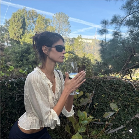 Doen Ivory Ruffled Blouse - Picture 3 of 8